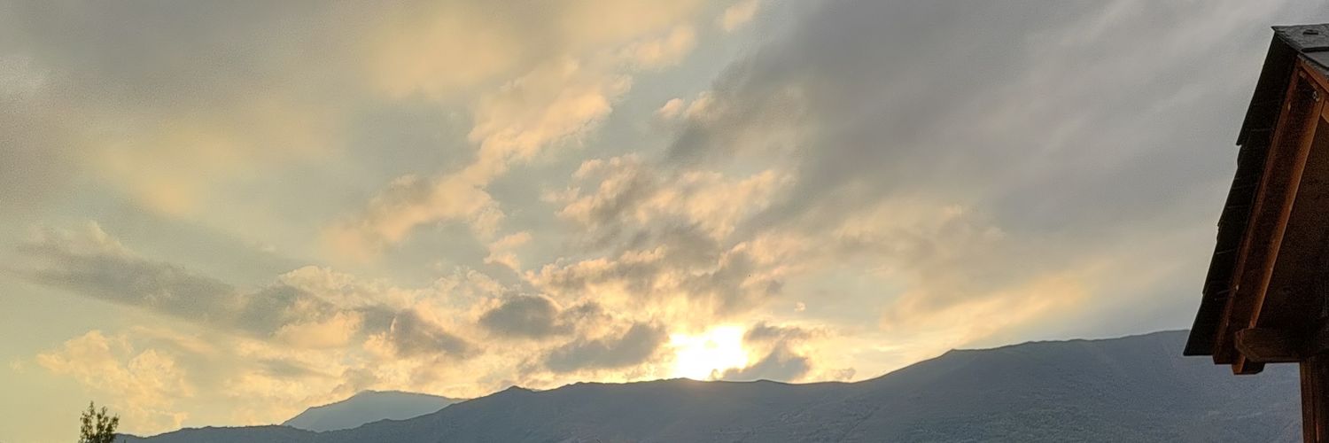 santiiomaa's profile banner image