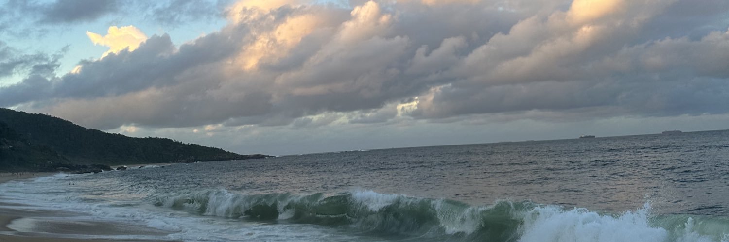 abriimartinez_'s profile banner image