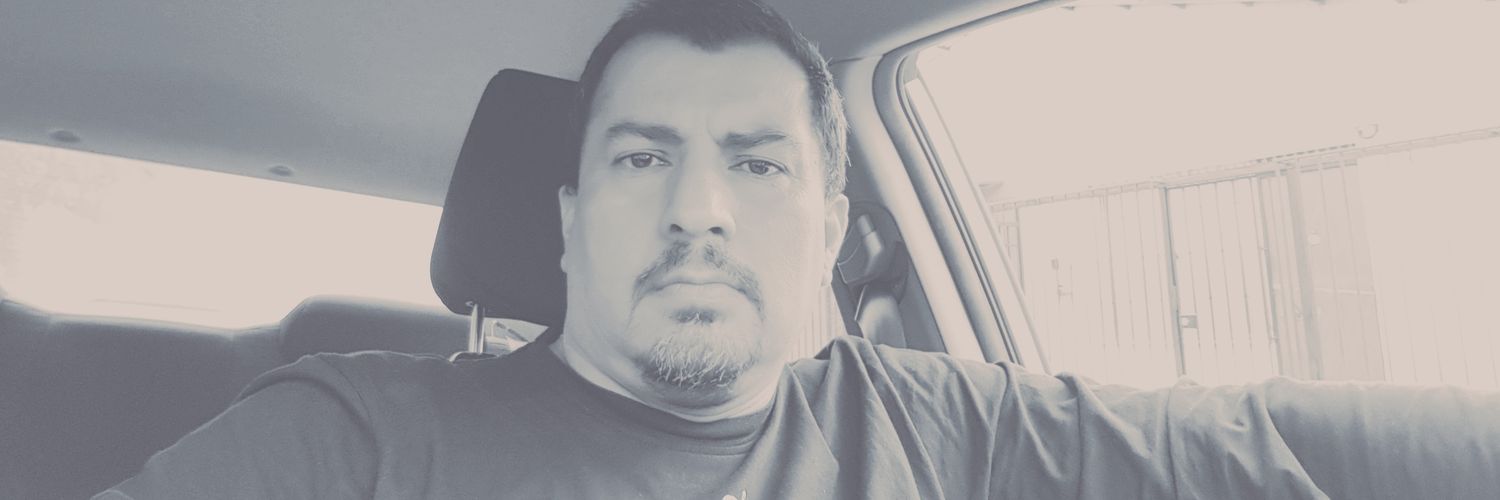 uccossio's profile banner image