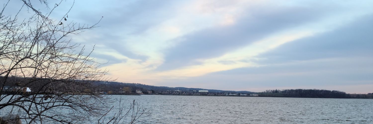 weissmon's profile banner image