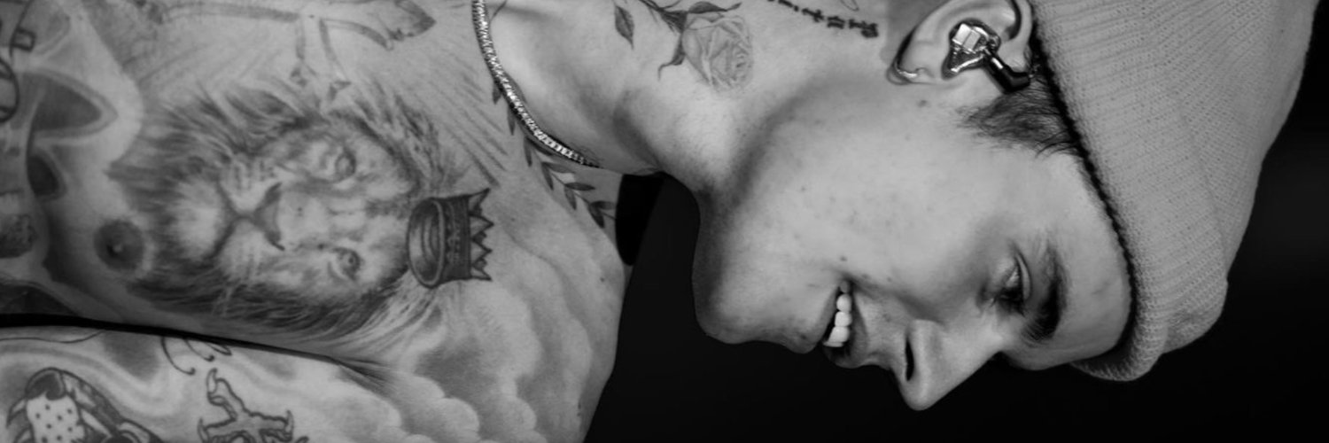 daddysake's profile banner image