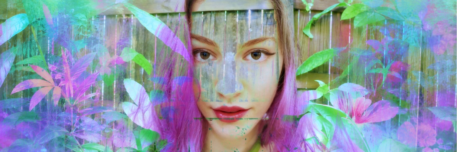 Mereshas's profile banner image