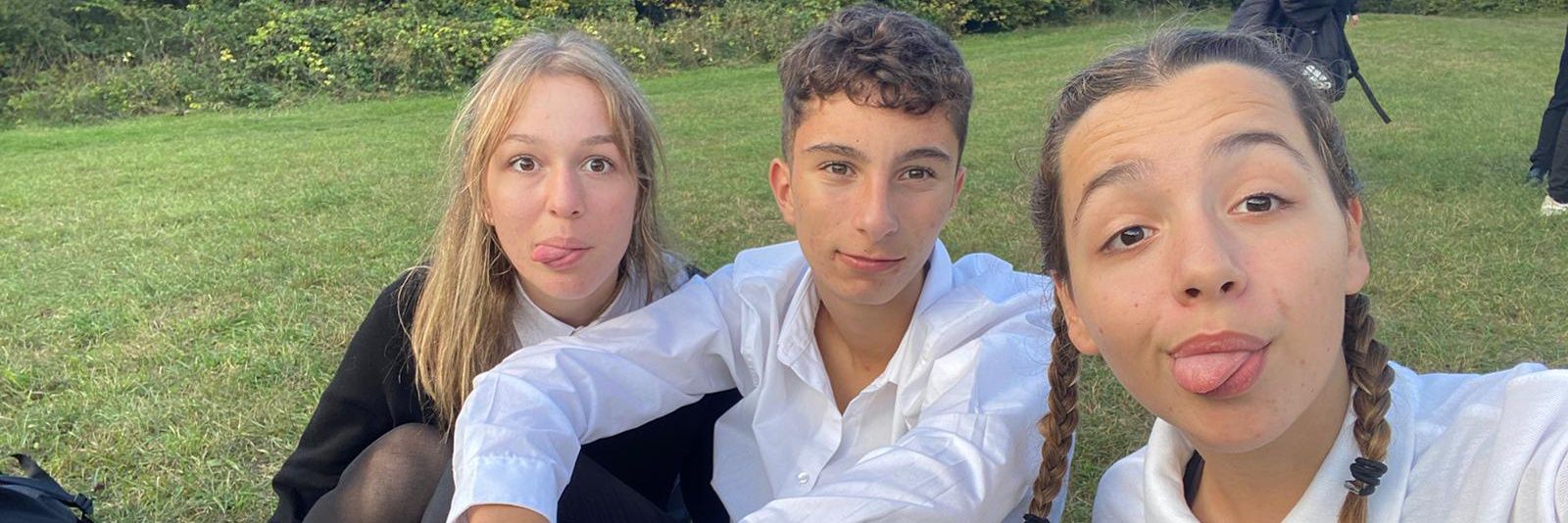 ClaraaaGonz's profile banner image