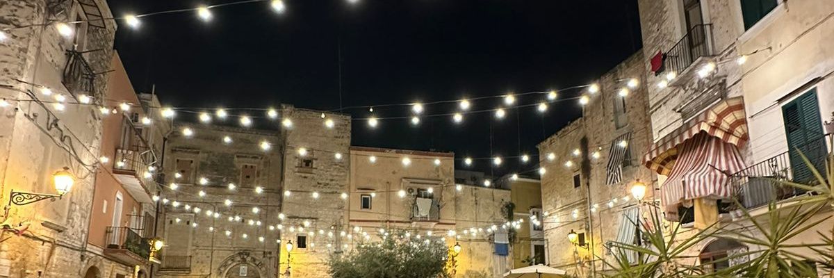 Mora Mazal banner