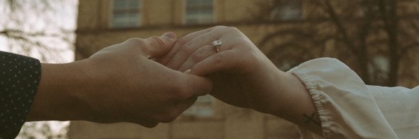 Emmaleee_b Profile Banner