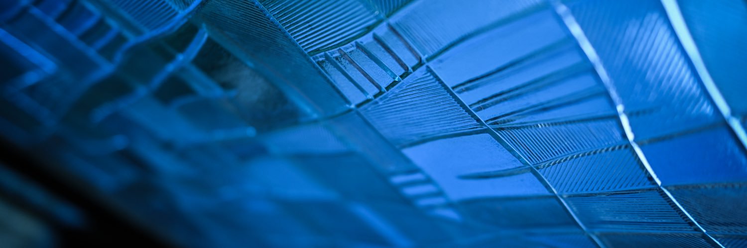 mako.'s banner
