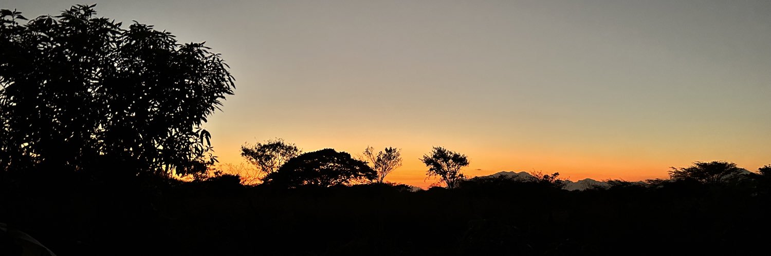 DanielaTR_09's profile banner image