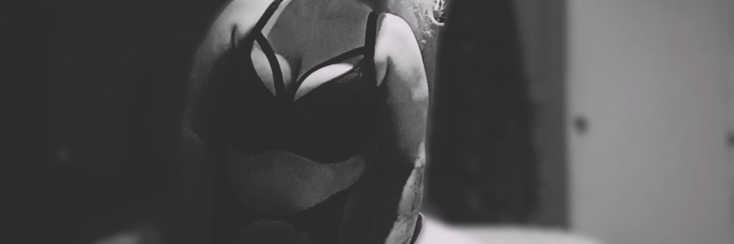 SizeWonder's profile banner image