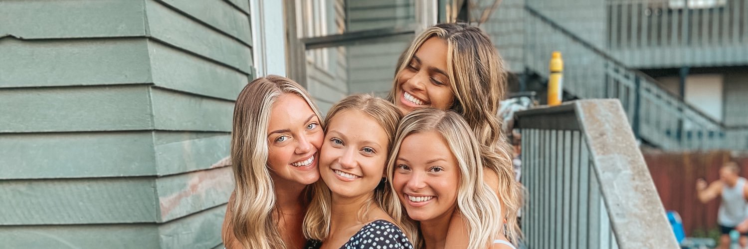 brooke_barner's profile banner image