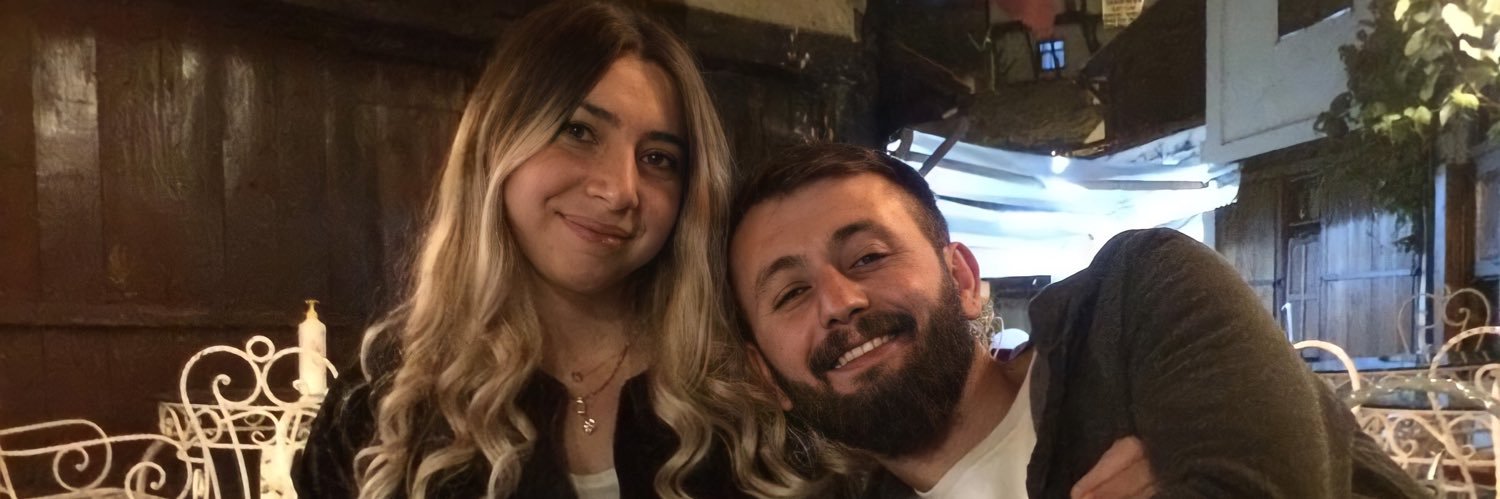 ezgi_s96's profile banner image