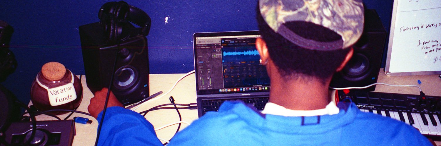 La Reezy's banner