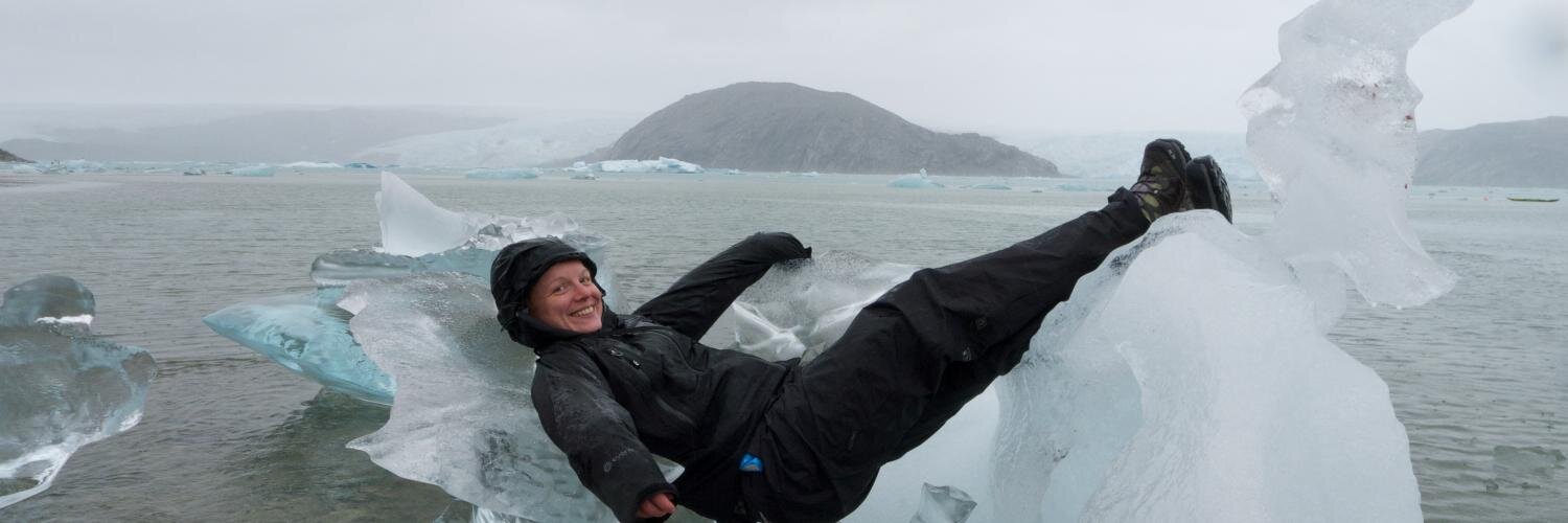 Claire Rowland banner