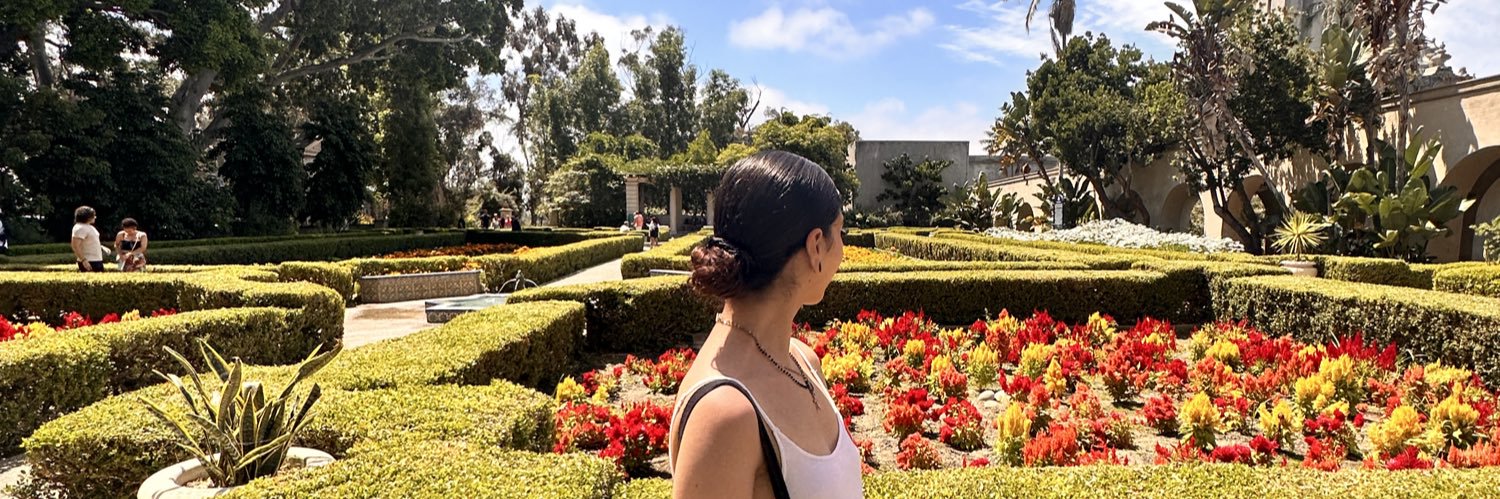 llDresll's profile banner image