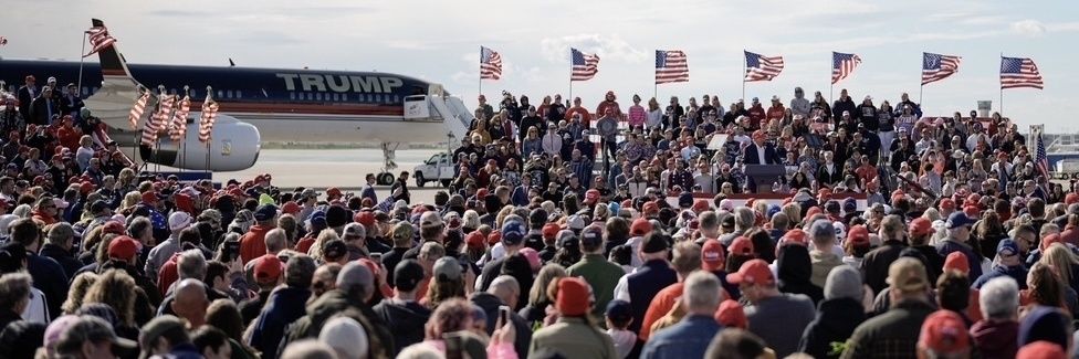 Vicki 🇺🇲 banner