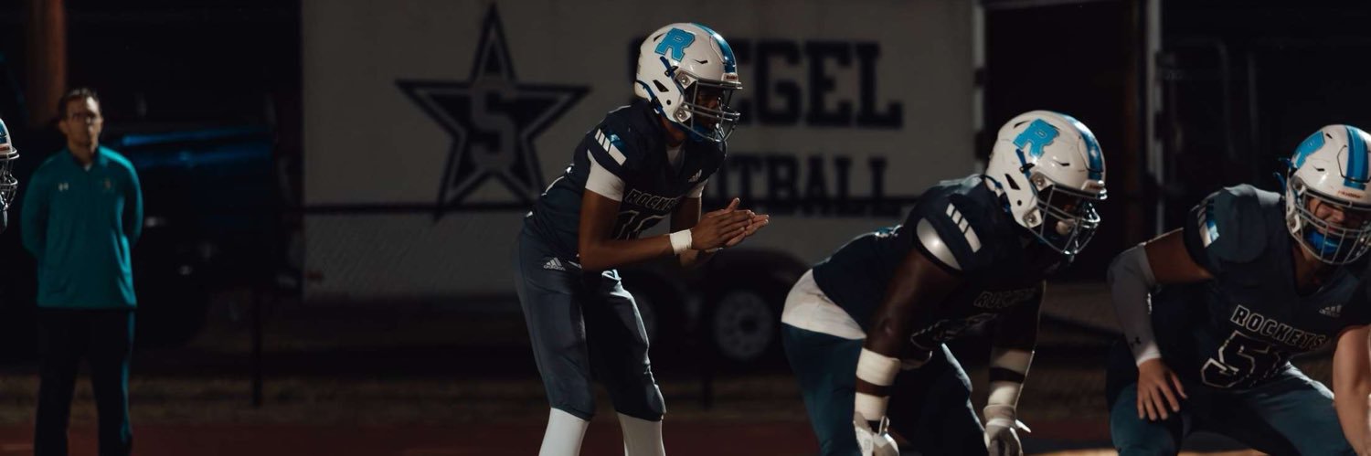 Jaevion Elliott's banner