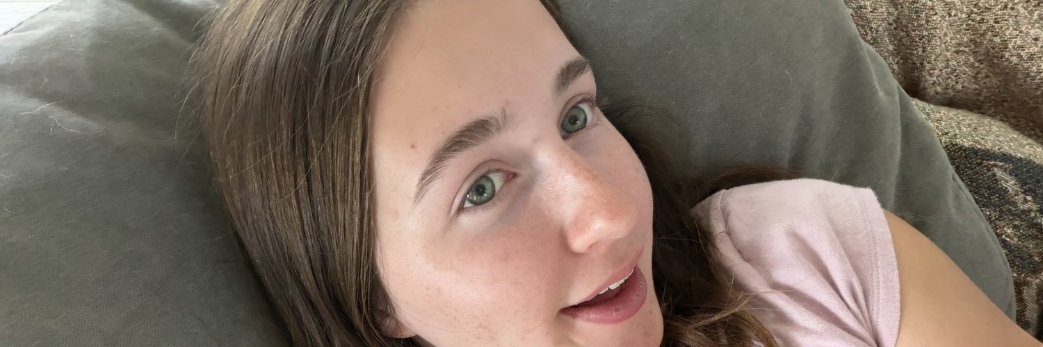 alanarose12o's profile banner image