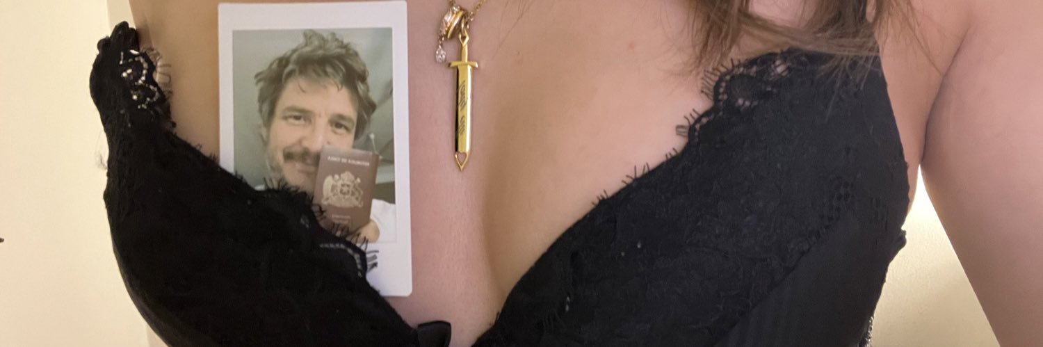stillaizee's profile banner image