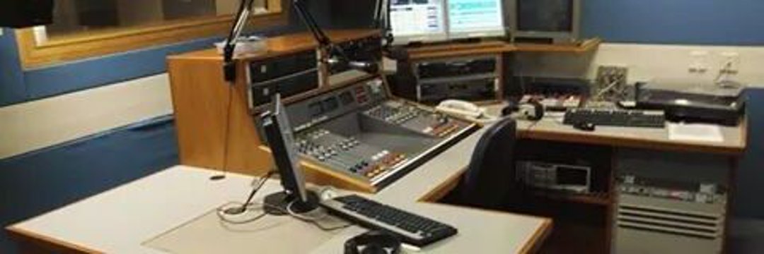 Fly Radio banner