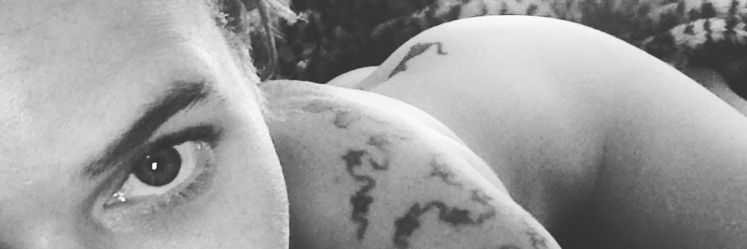 Lizzycreme4u's profile banner image