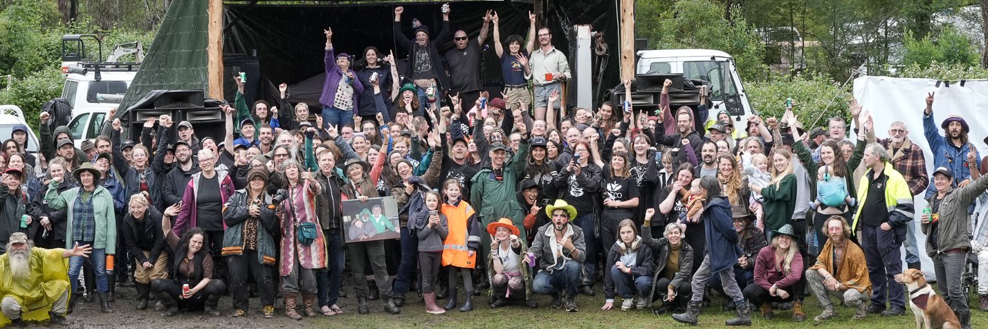 วอริน แขเนด banner