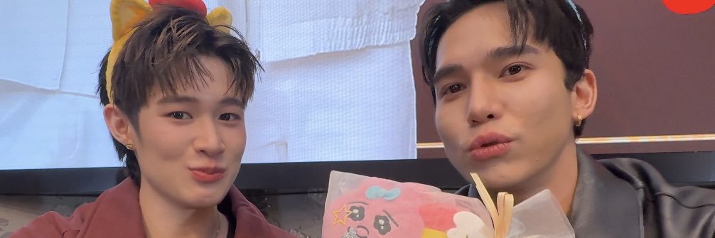 Hochan887's profile banner image