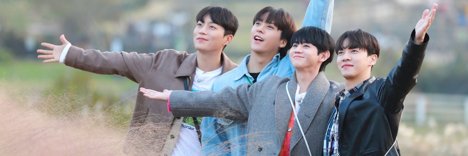 Moon_091016's profile banner image