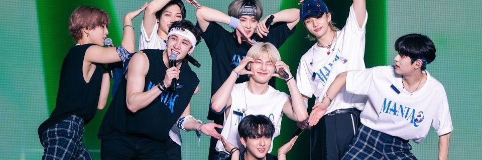 호 시 𖤐 banner