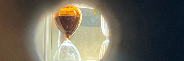 SeeWhatsUnder Profile Banner