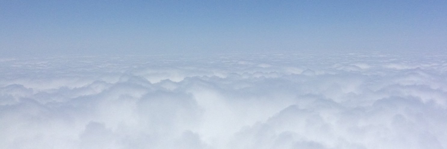 abrilvemur's profile banner image