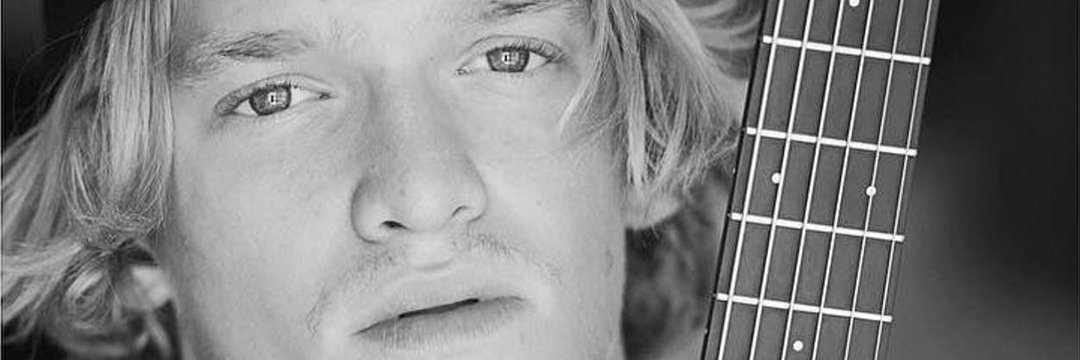 fthatshh's profile banner image