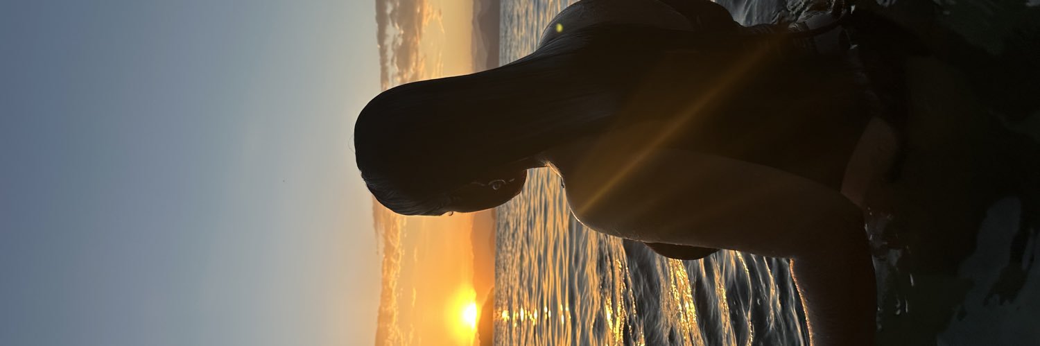kmilee_'s profile banner image