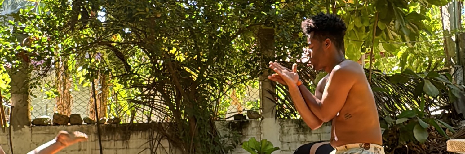 maybealejandro's profile banner image