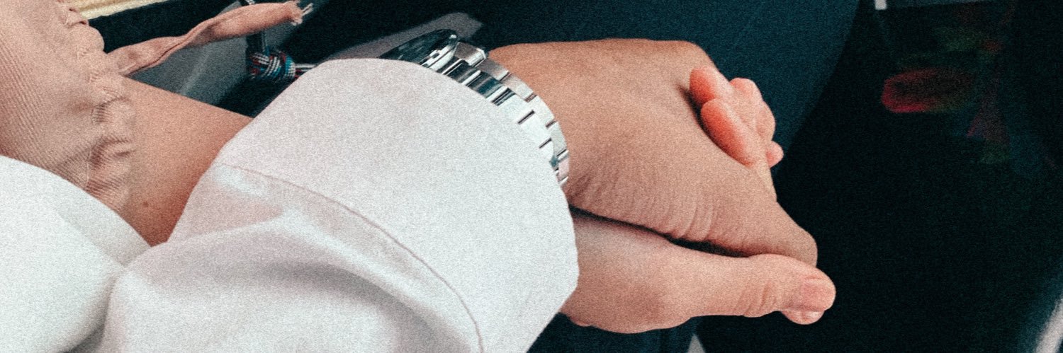 apichhx's profile banner image
