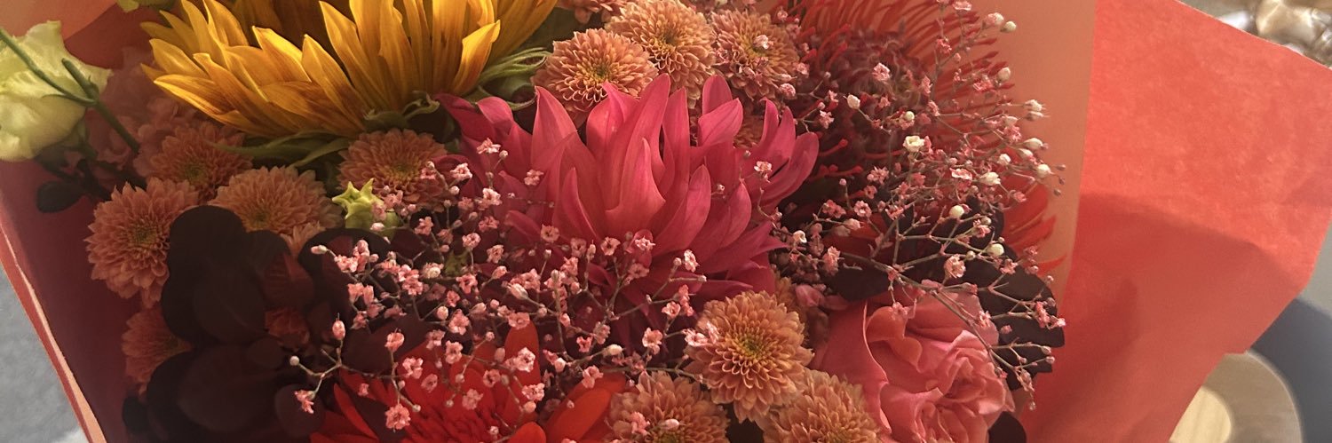 eburyloo's profile banner image