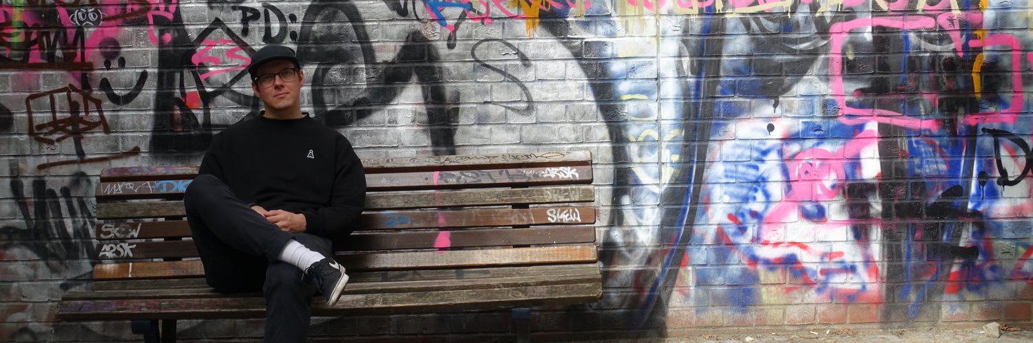 esers's profile banner image