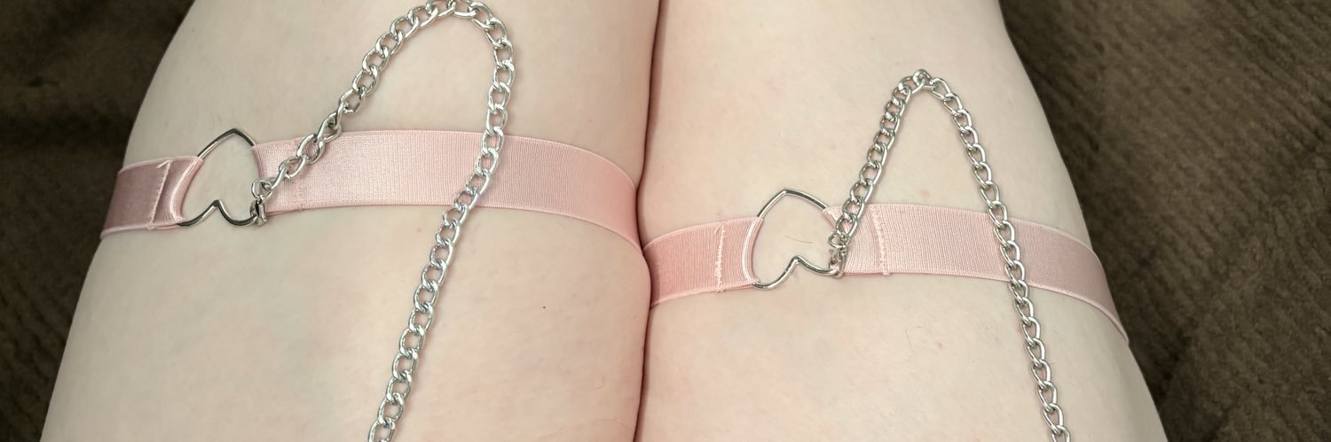 Feemie_'s profile banner image