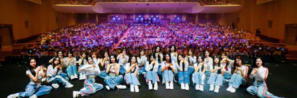 ‎‎‎˙Ⱉ˙‎‎‎ banner