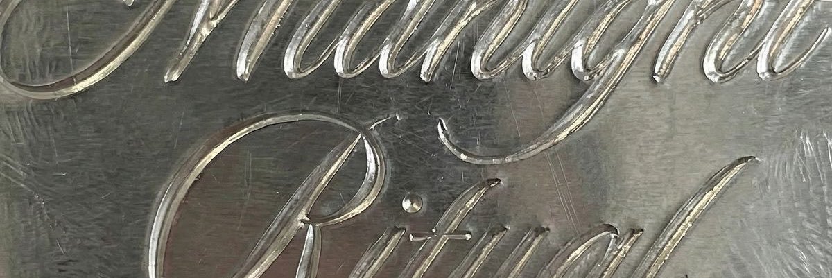 lauracaur17's profile banner image