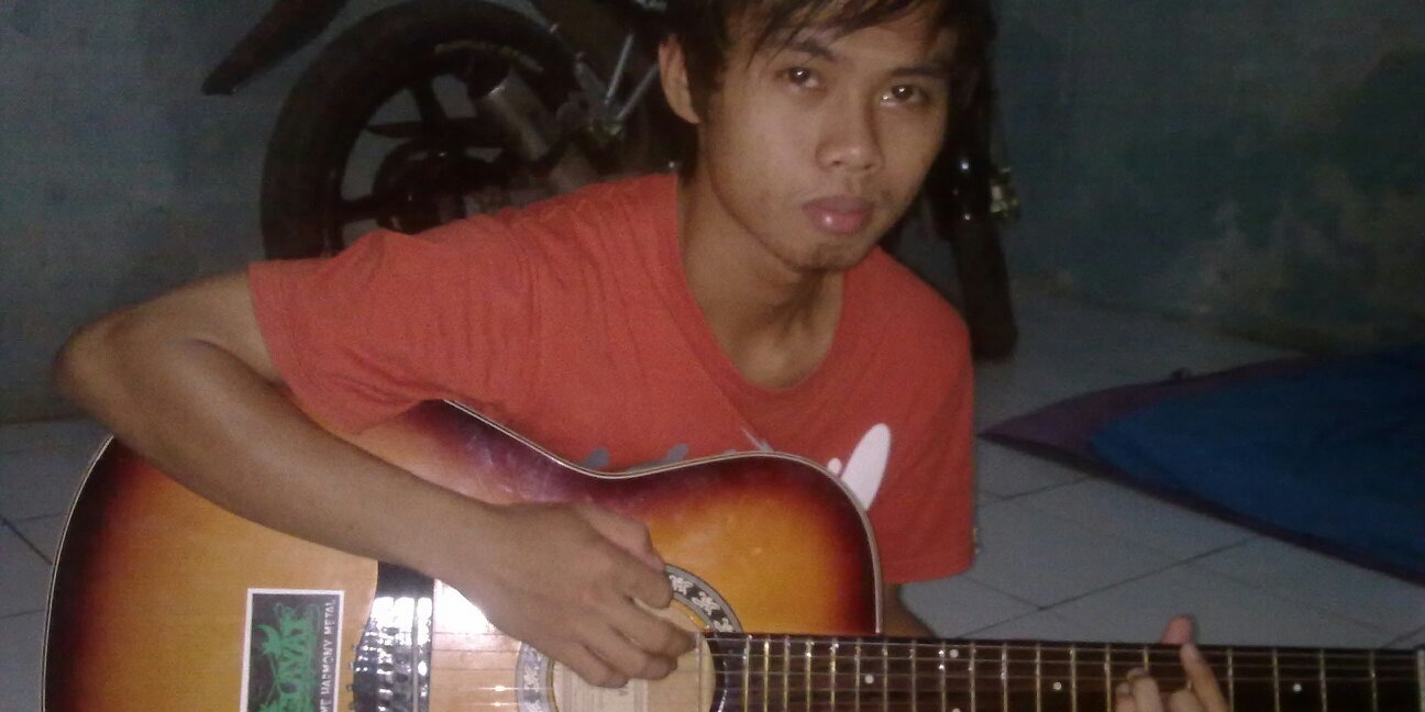 ari_anggoro's profile banner image