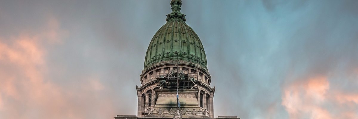 informevip's profile banner image