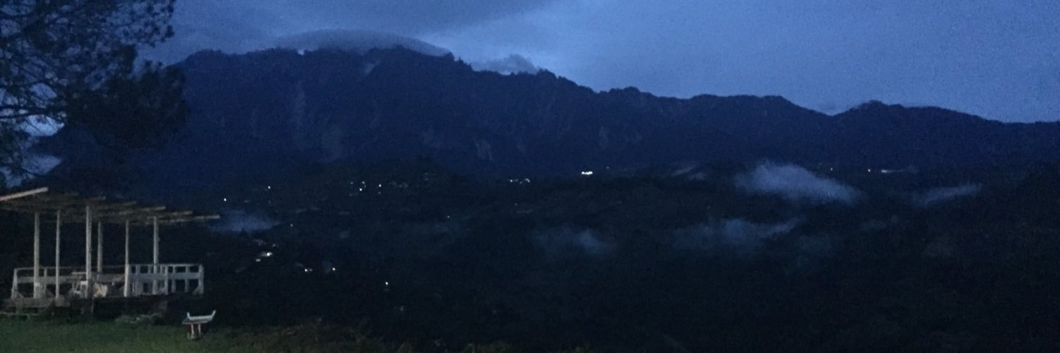 CarlssonMak's profile banner image