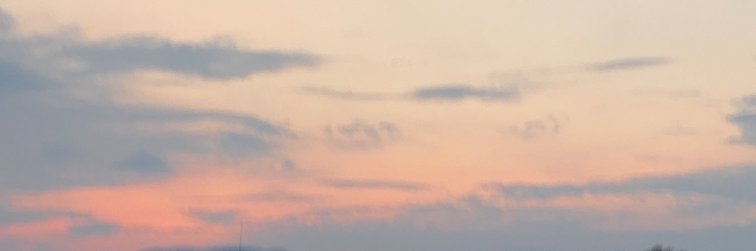 mi_moon_05's profile banner image