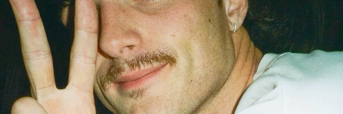 privleiaa's profile banner image