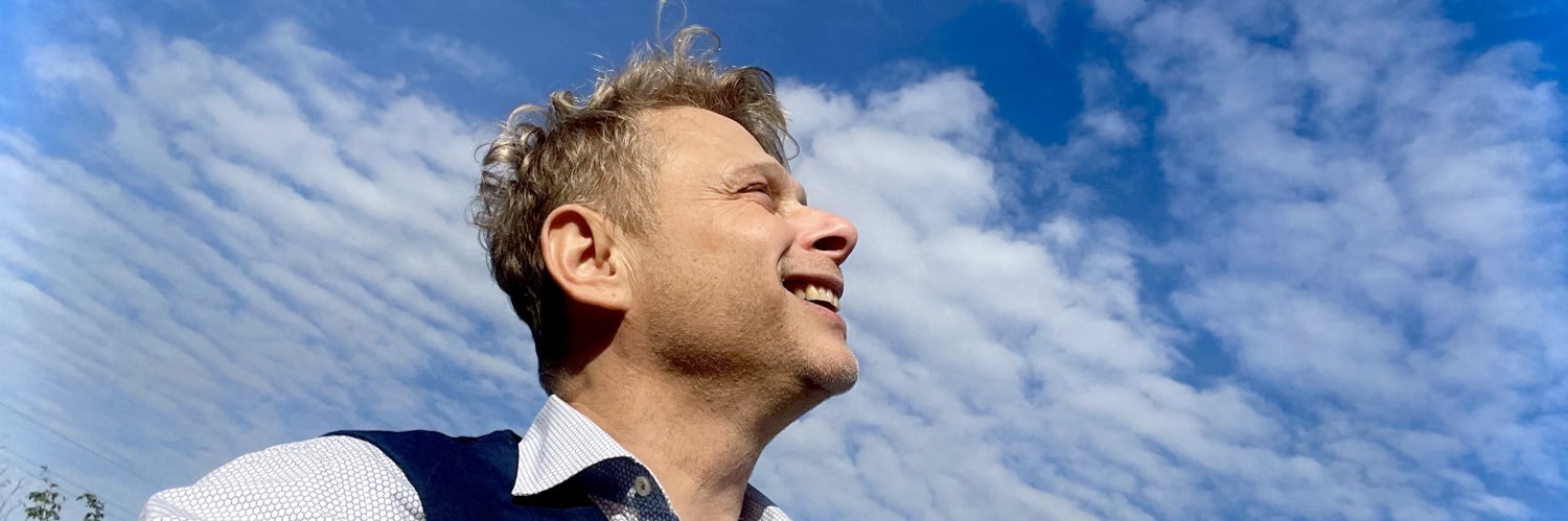 SimekOfficial's profile banner image