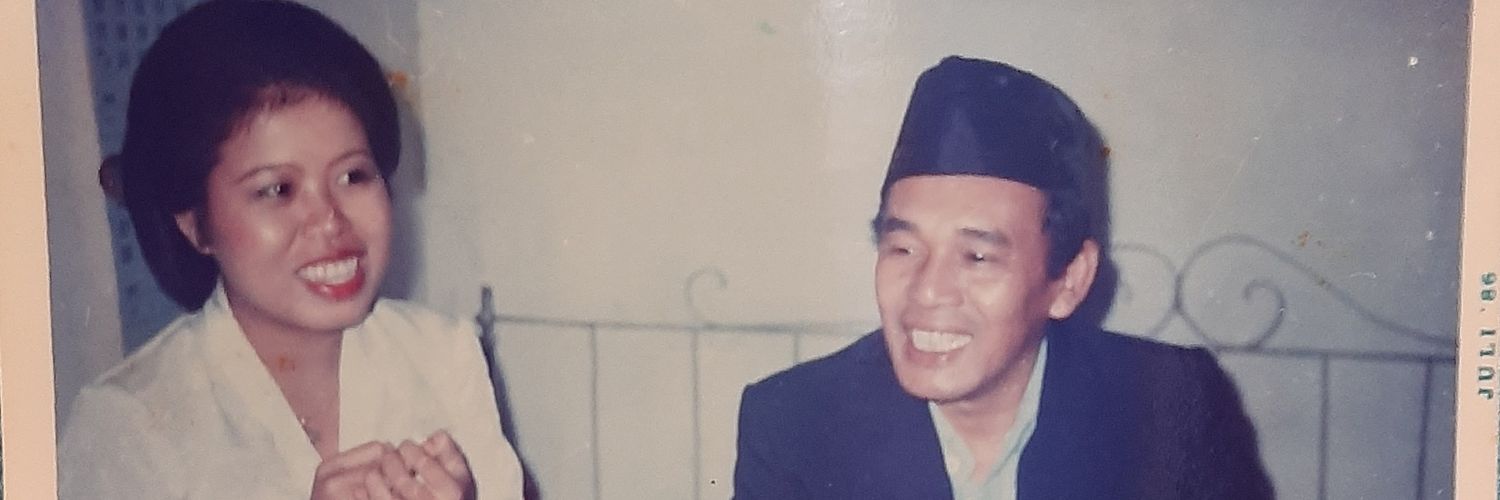 riamukti's profile banner image