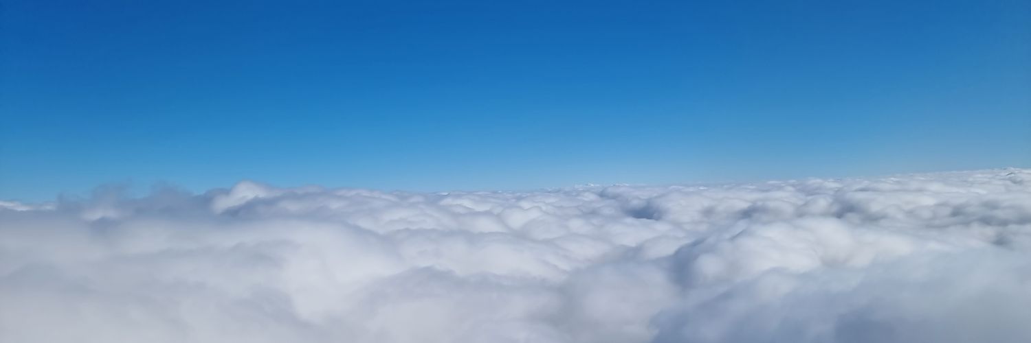 issamux's profile banner image