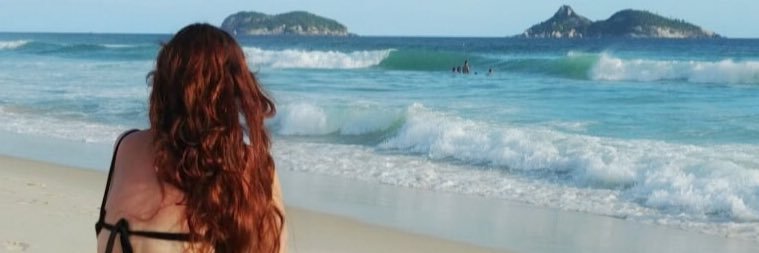 Desirée con dos E banner