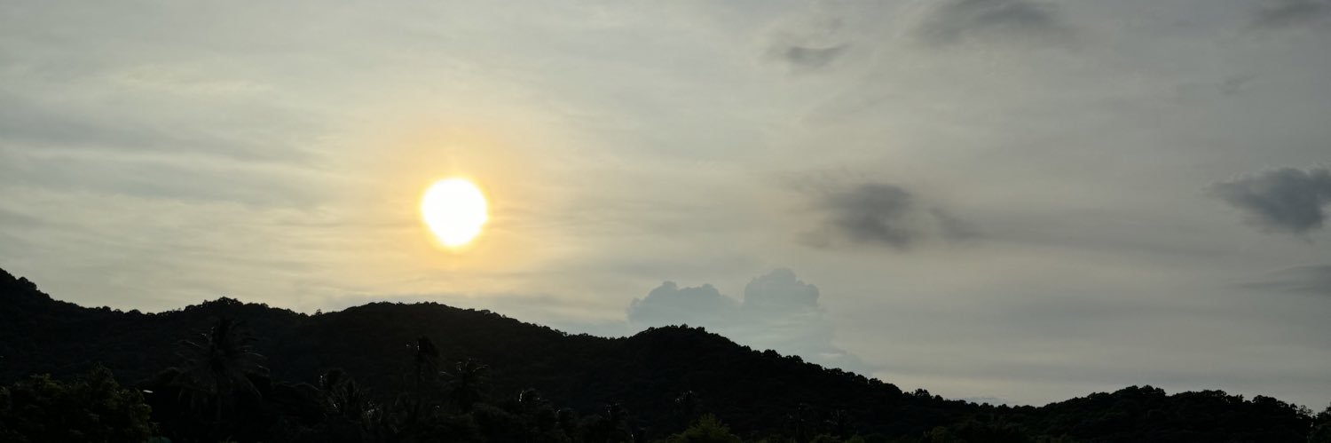 eijns_h's profile banner image