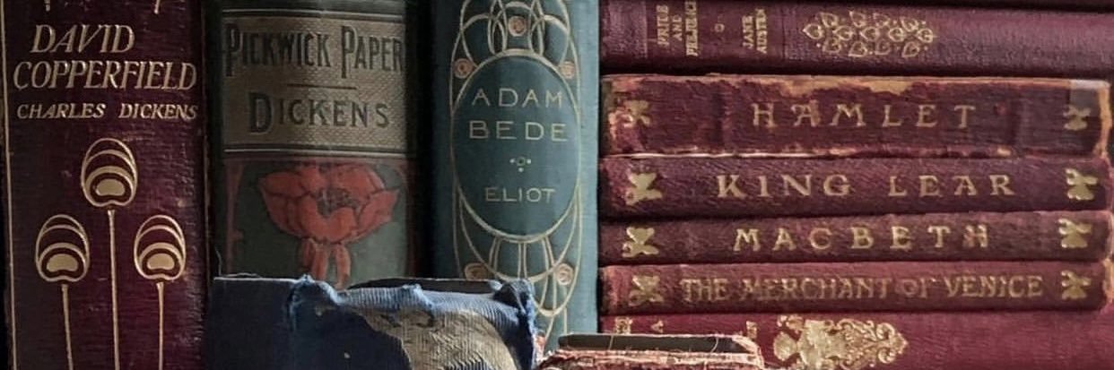 DeborahTheBee banner