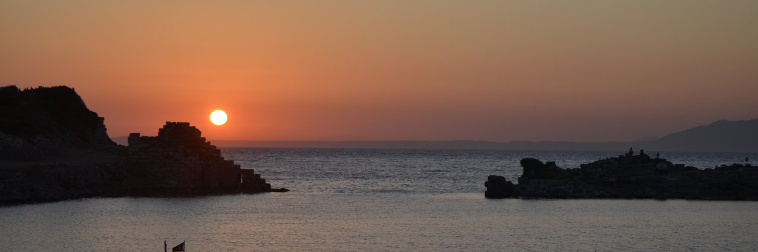 dnzcnsn's profile banner image